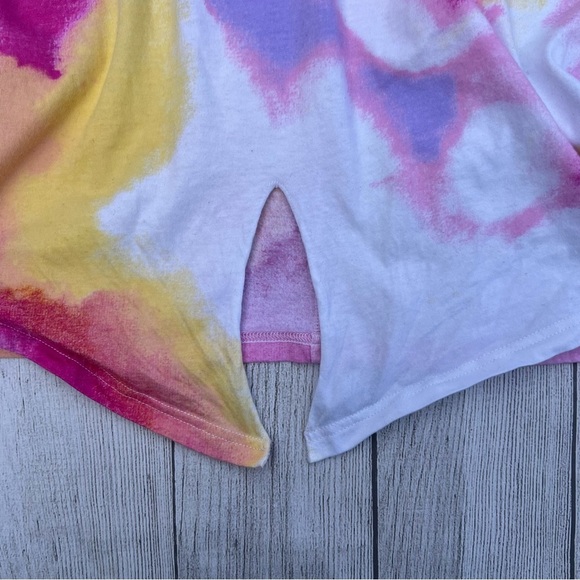 Champion Tied Tee - Picture 2 of 6